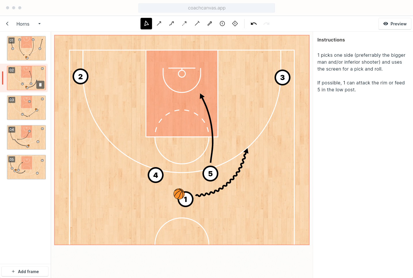 Drawing a basketball play diagram in the CoachCanvas online editor